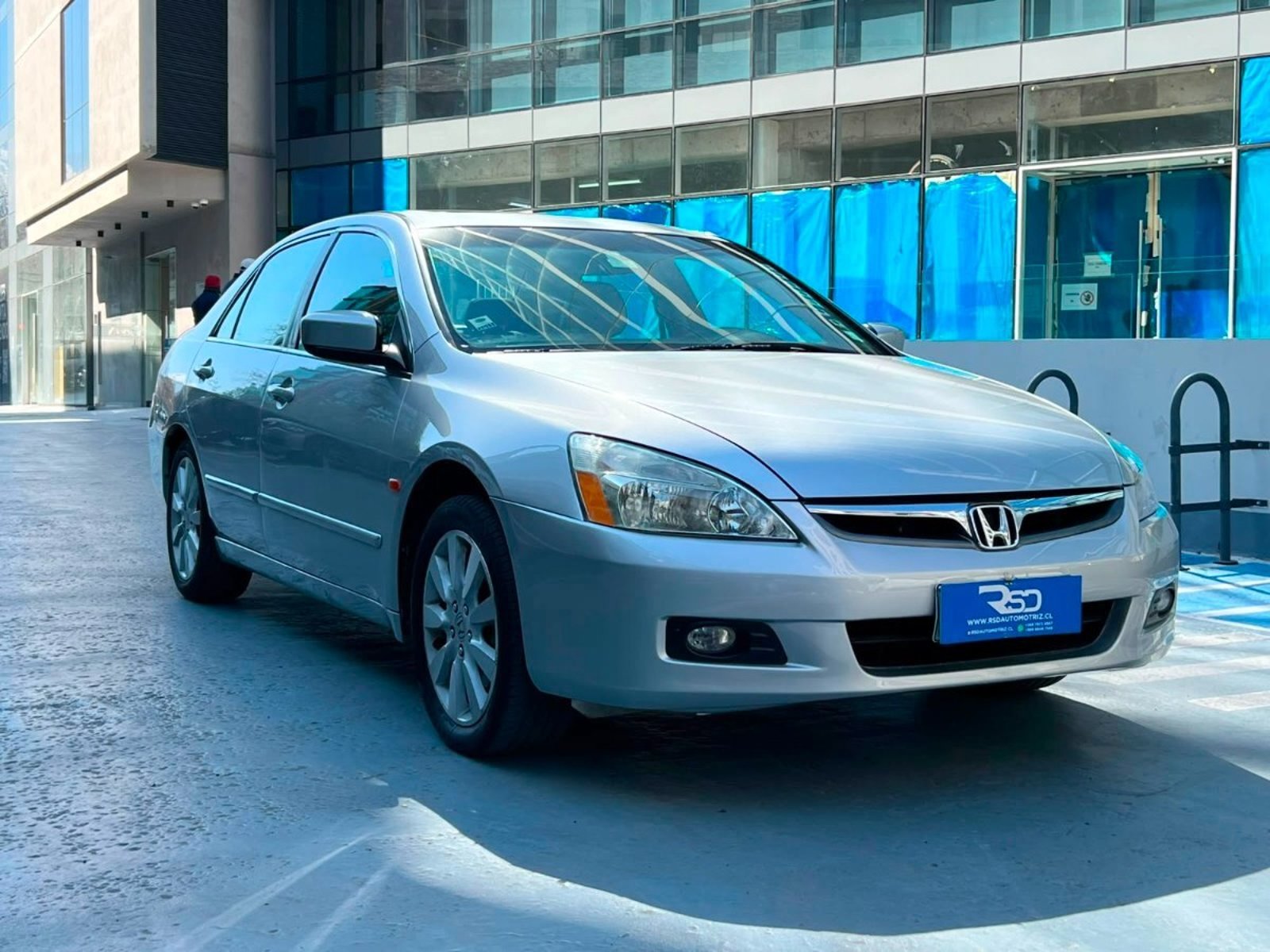 Honda ACCORD 3.0 V6 AT 2007 - Foto 3 de 10