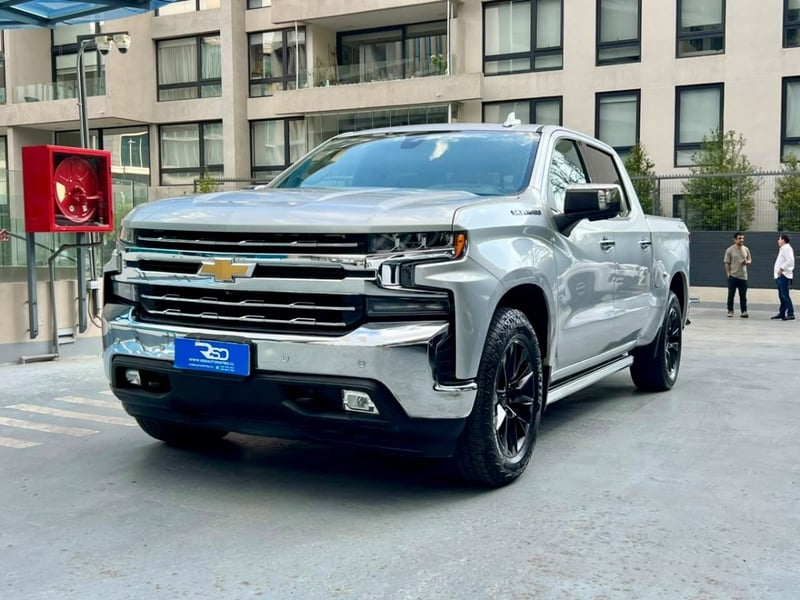 Chevrolet SILVERADO LTZ 5.3 2020
