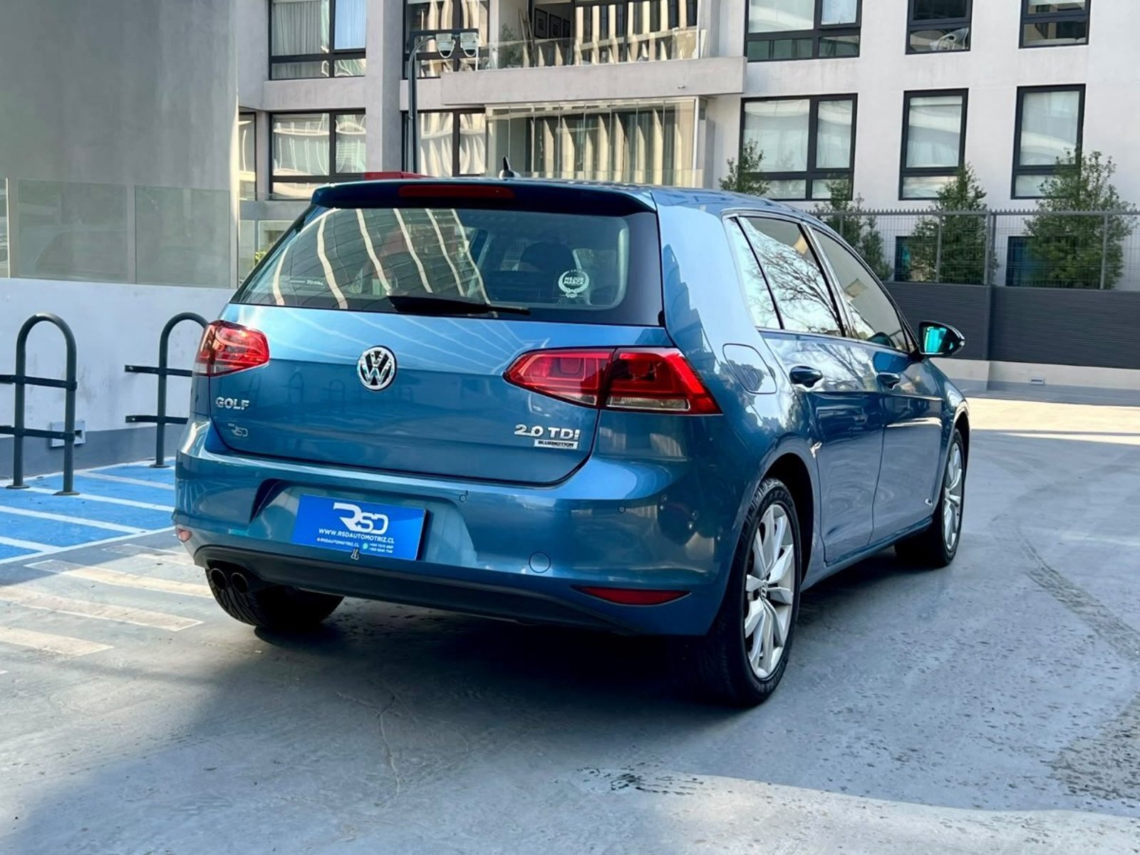 Volkswagen GOLF COMFORTLINE 2.0 TDI DSG 2018 - Foto 4 de 10