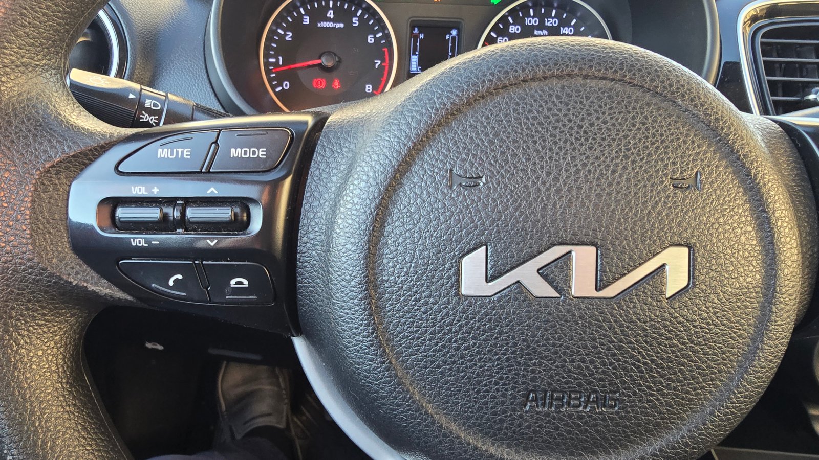 Kia SOLUTO MPI 1.4 2024 - Imagen 11 de 15