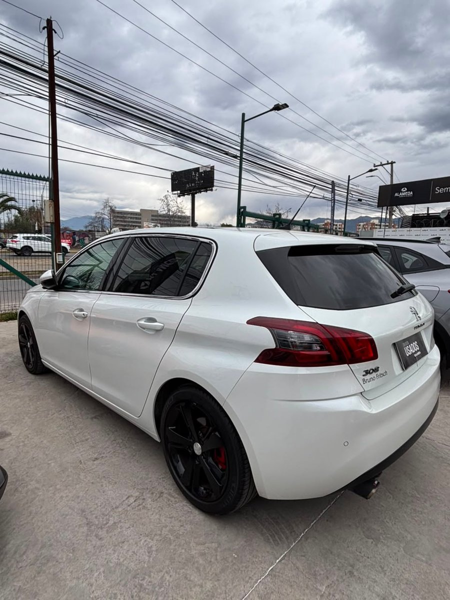 Peugeot 308 BLUE HDI 130 EAT8 1.5 AUT 2022 - Imagen 3 de 7