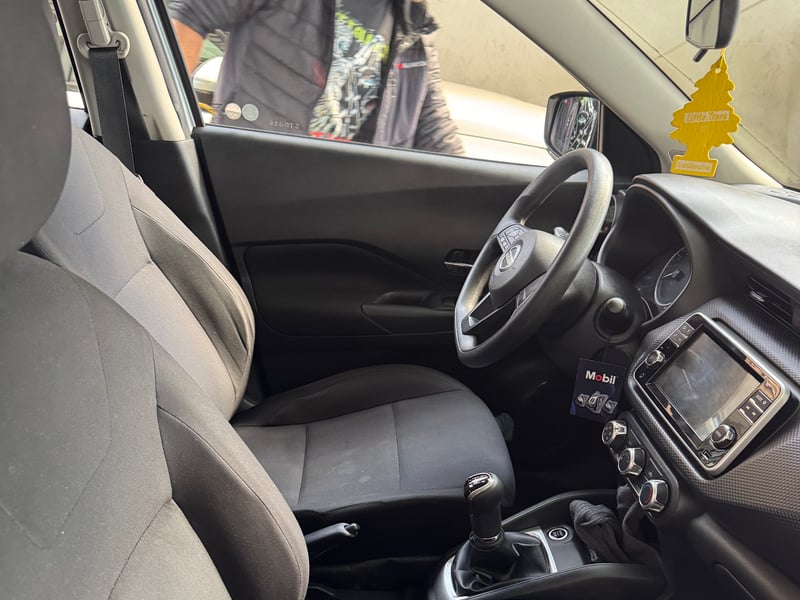 Nissan KICKS MT 1.6 2023 - Imagen 10 de 10
