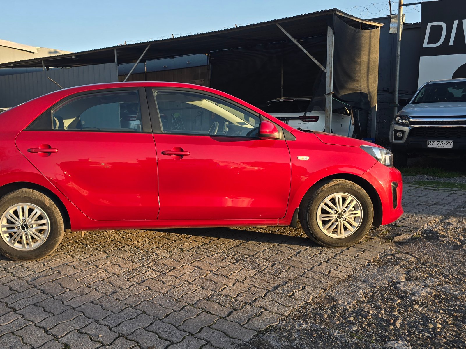 Kia SOLUTO MPI 1.4 2024 - Foto 4 de 15