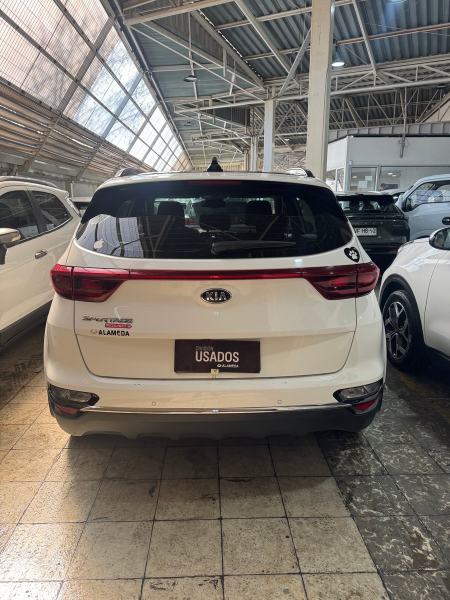 Kia SPORTAGE LX 2.0 2019 - Imagen 6 de 10