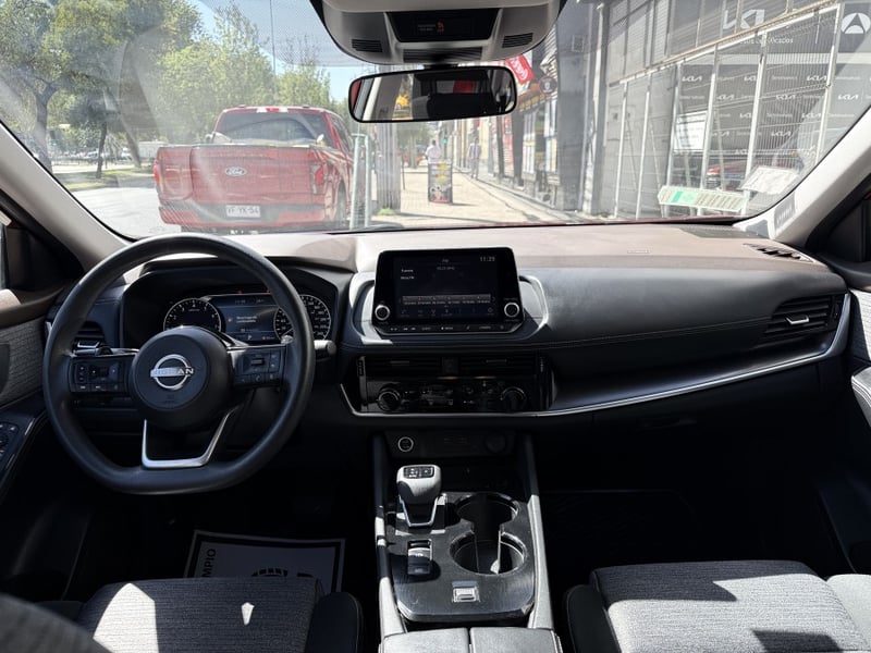 Nissan X TRAIL 4X2 7P CVT 2.5 2024 - Imagen 7 de 8