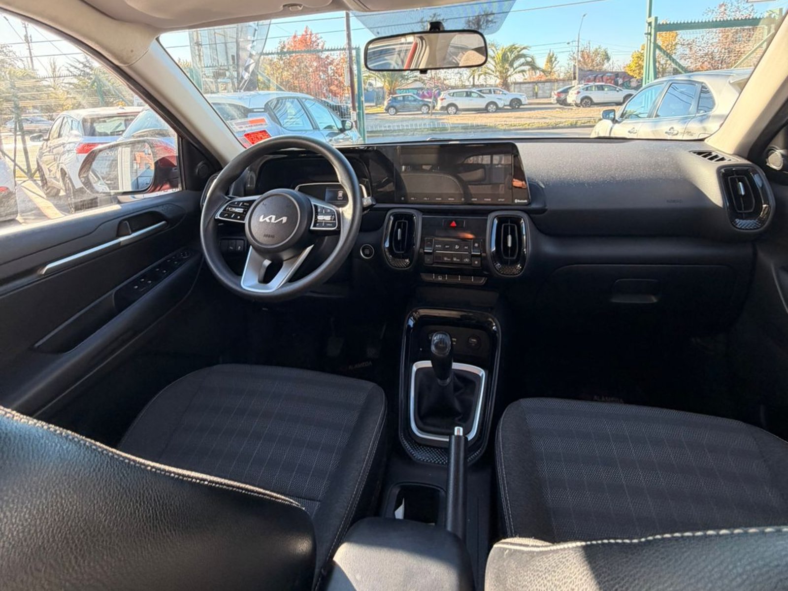 Kia SONET EX 1.5 2022 - Foto 3 de 4