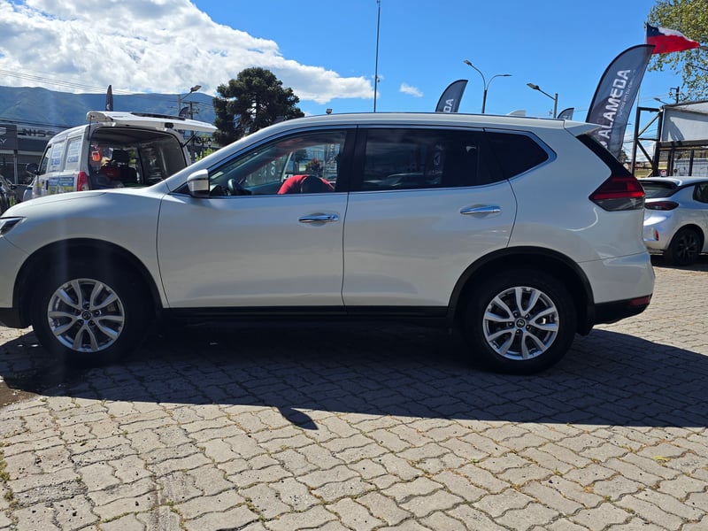 Nissan X TRAIL SENSE CVT 2.5 2019 - Imagen 7 de 19