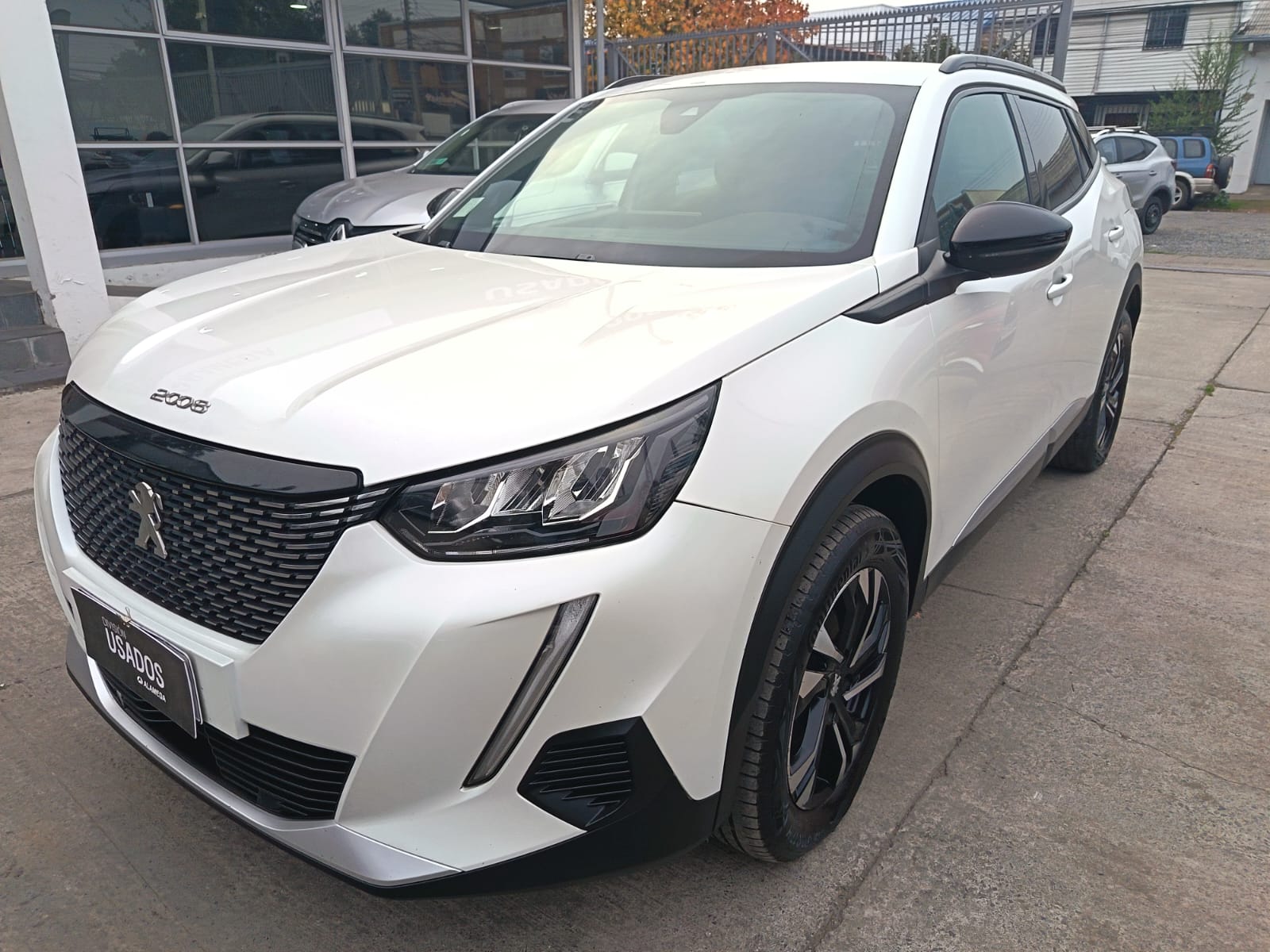 Peugeot 2008 PURETECH 130 1.2 2023 - Imagen 7 de 8