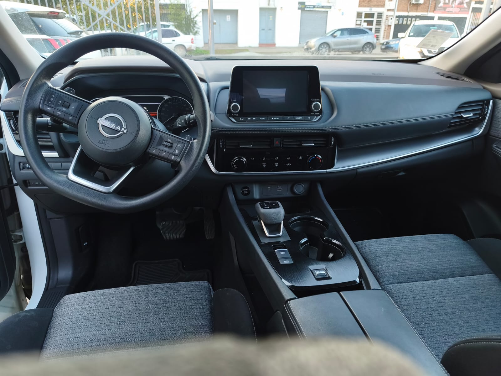 Nissan X TRAIL 4X2 2.5 AUT 2025 - Imagen 9 de 14