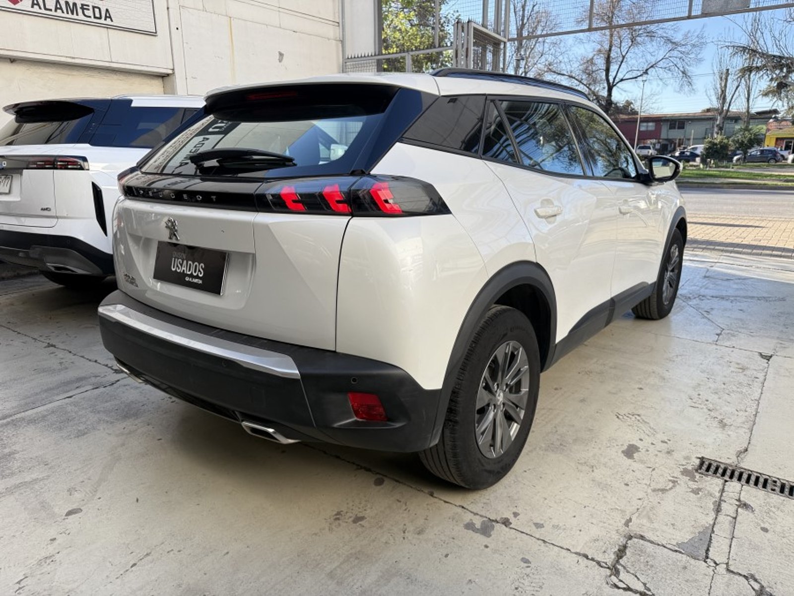 Peugeot 2008 PURETECH 130 4X2 1.2 2024 - Imagen 6 de 9