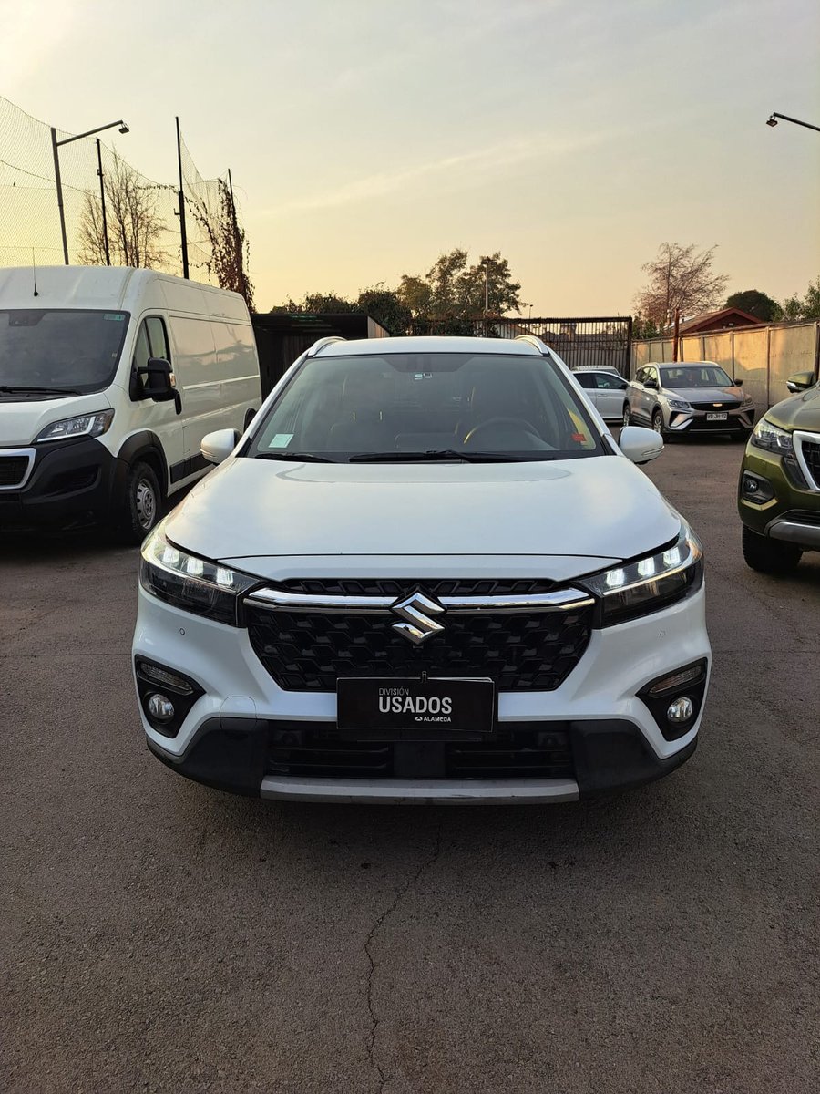 Suzuki S CROSS GLX 1.4 2023 - Imagen 3 de 8