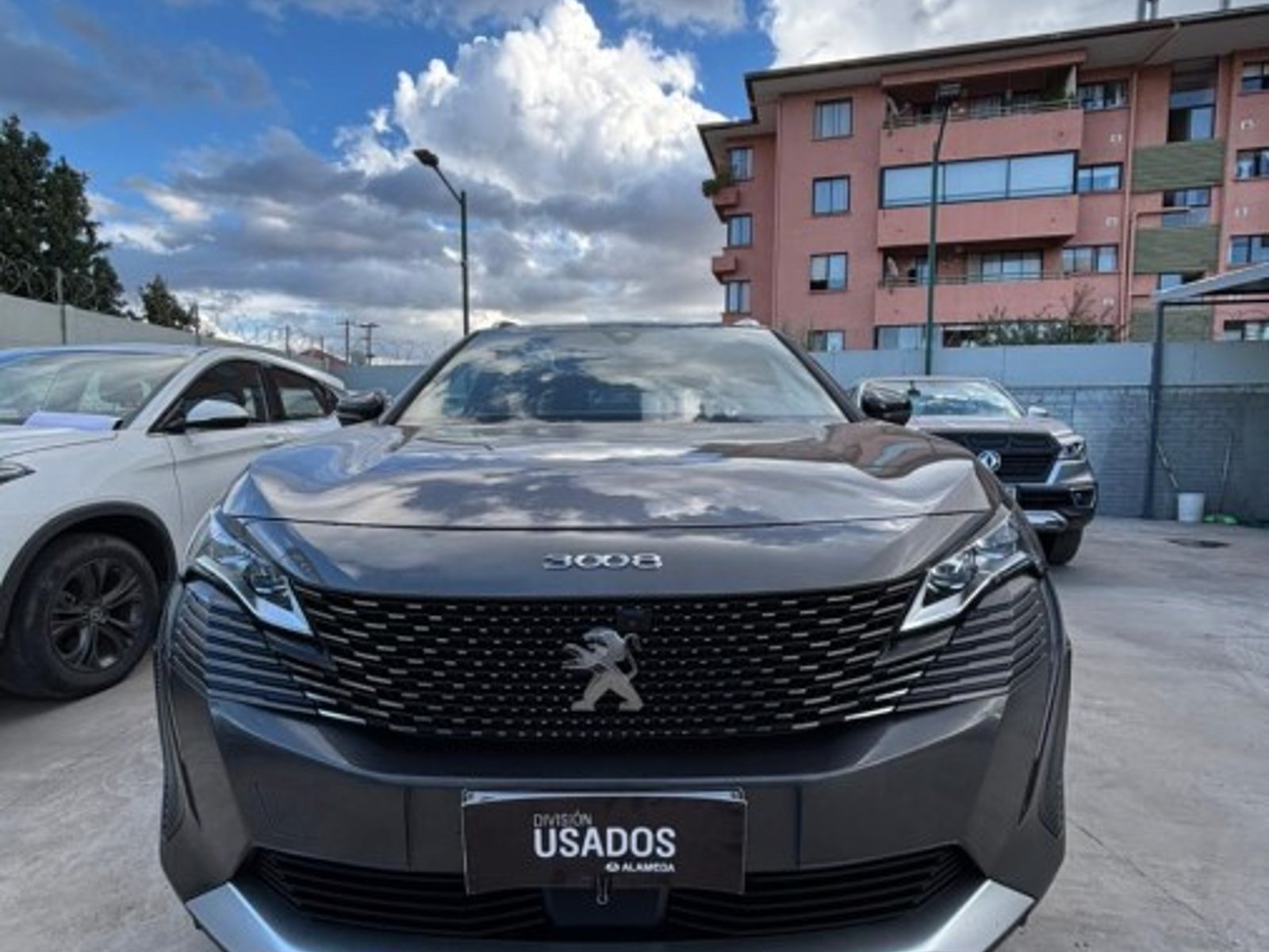 Peugeot 3008 PURETECH 180 EAT8 1.6 AUT 2023 - Foto 5 de 7