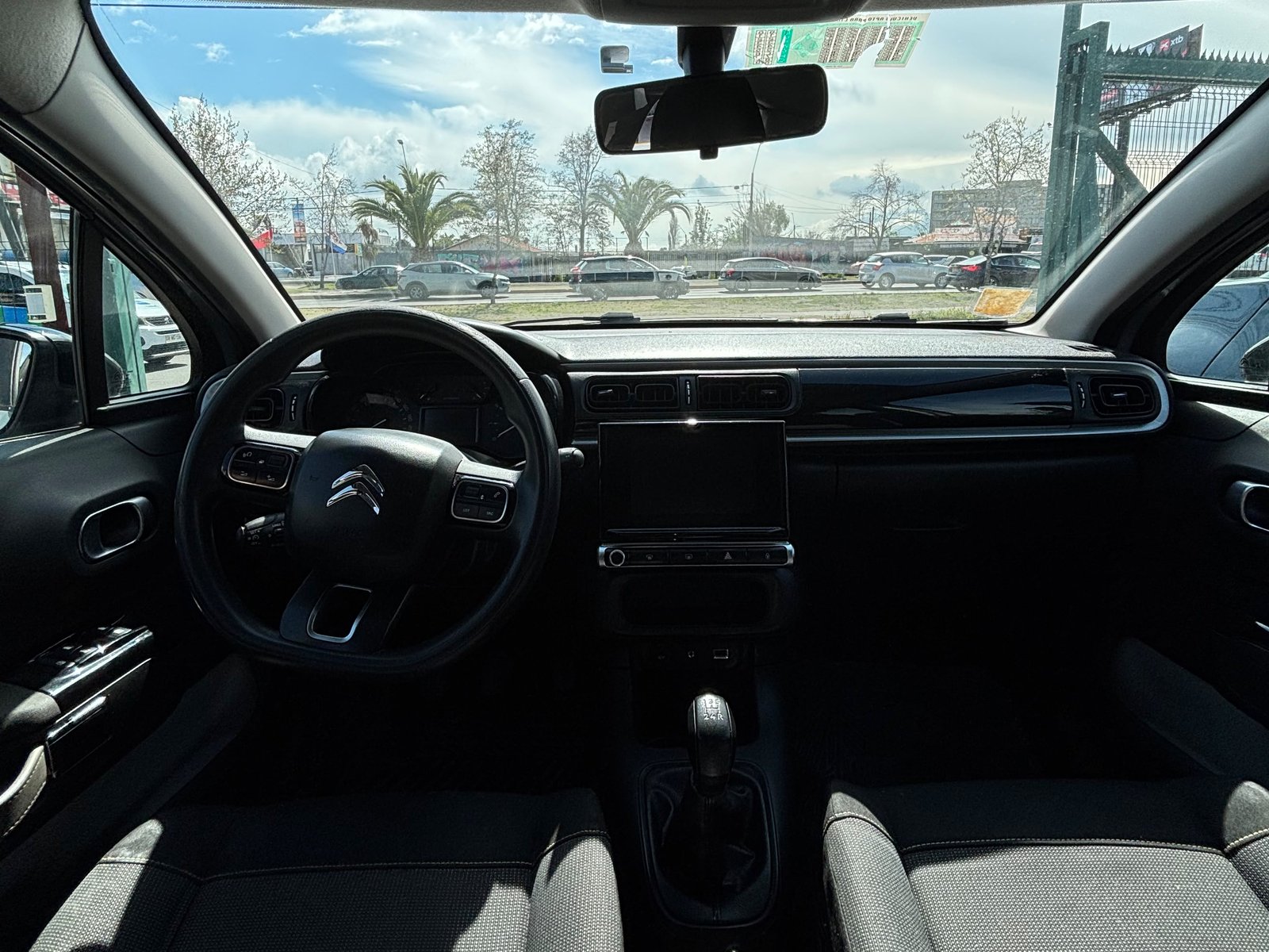 Citroën C3 HB 1.2 2017 - Foto 2 de 5
