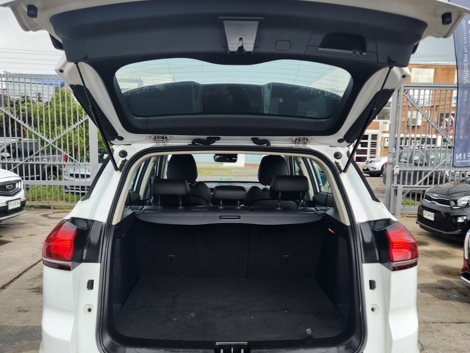 Geely AZKARRA 1.5 AUT 2024 - Foto 5 de 9