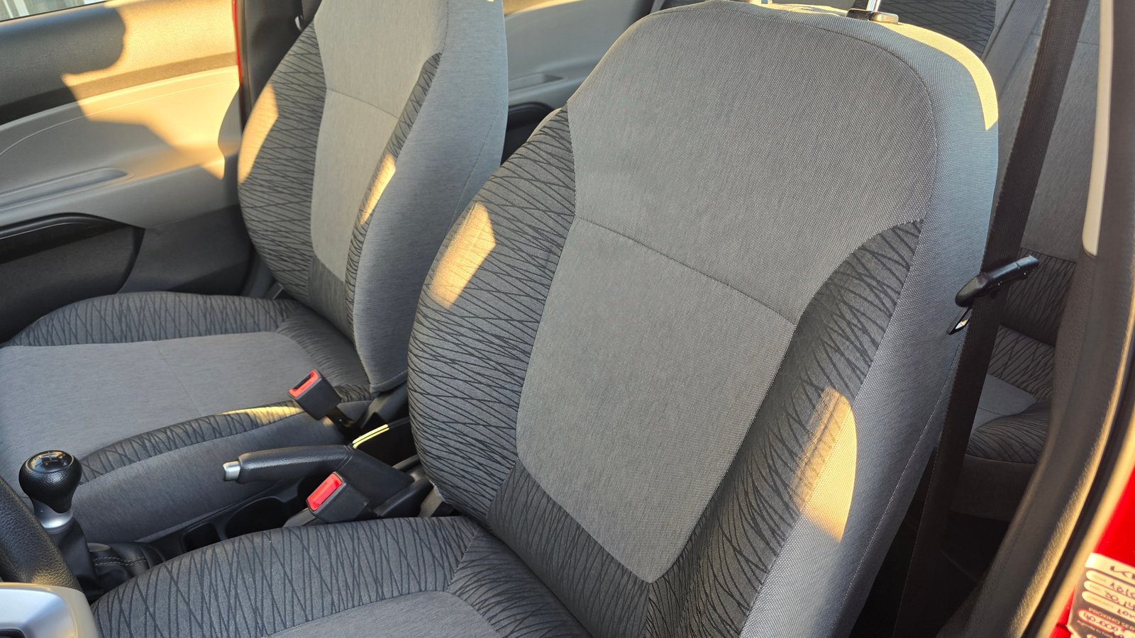 Kia SOLUTO MPI 1.4 2024 - Imagen 14 de 15