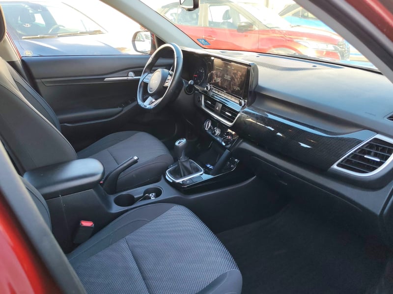 Kia SELTOS MPI 6MT 1.6 2023 - Imagen 9 de 10