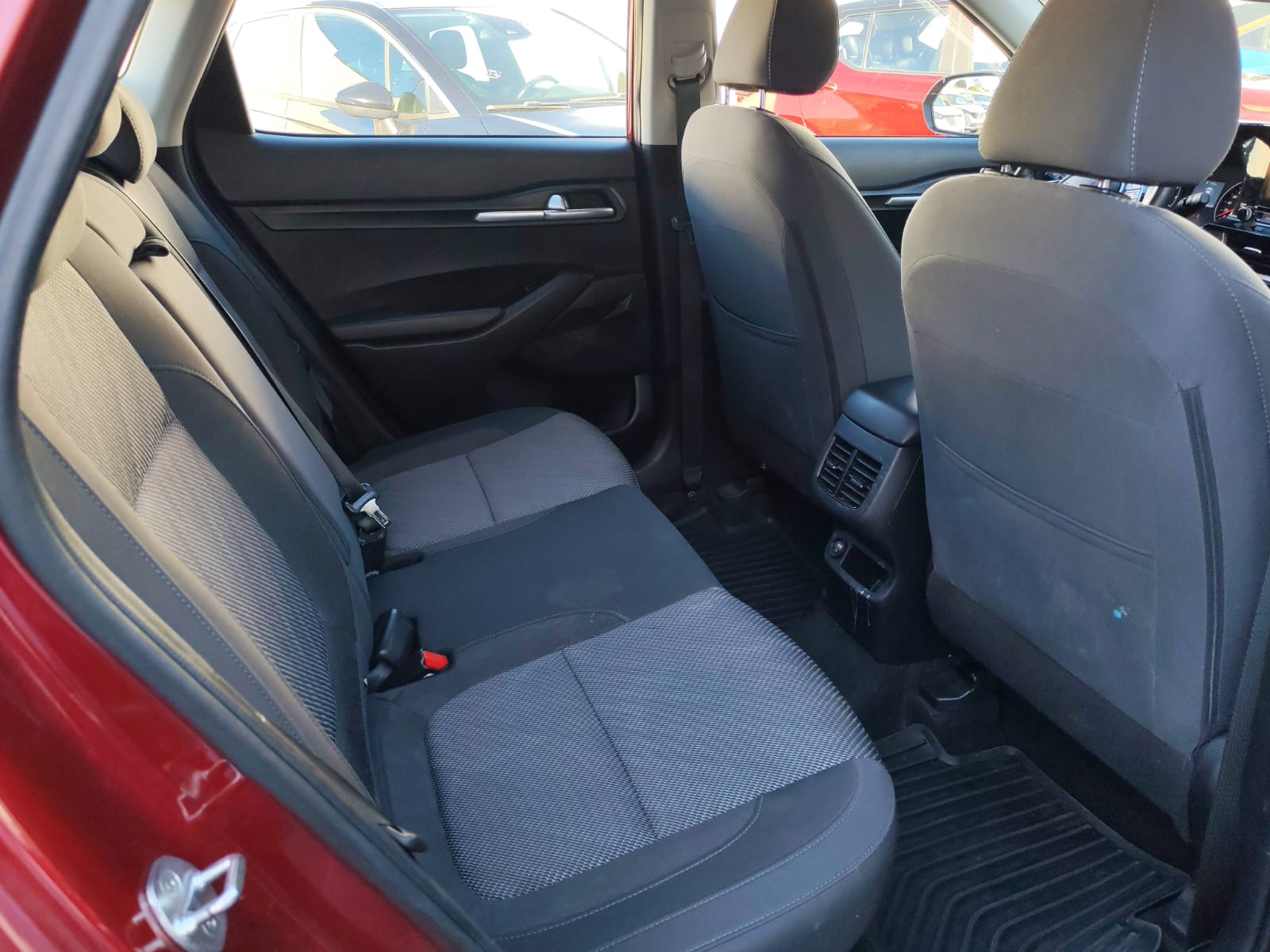 Kia SELTOS MPI 6MT 1.6 2023 - Imagen 10 de 10