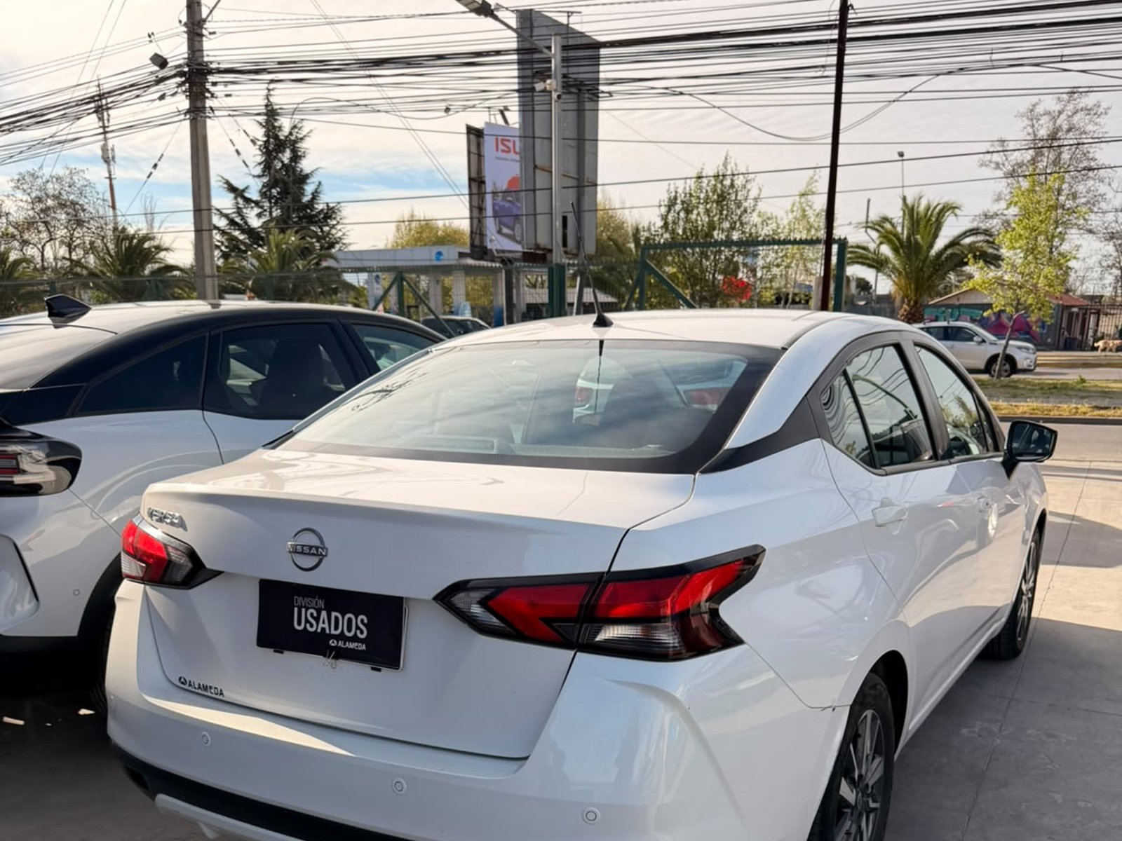 Nissan VERSA 4X2 1.6 AUT 2023 - Foto 2 de 4