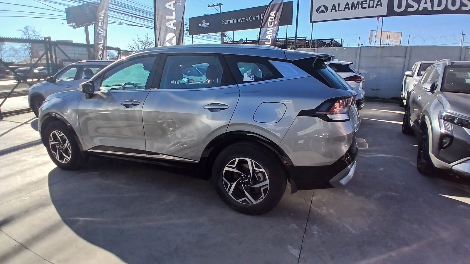 Kia SPORTAGE EX 2.0L 2023 - Imagen 3 de 4