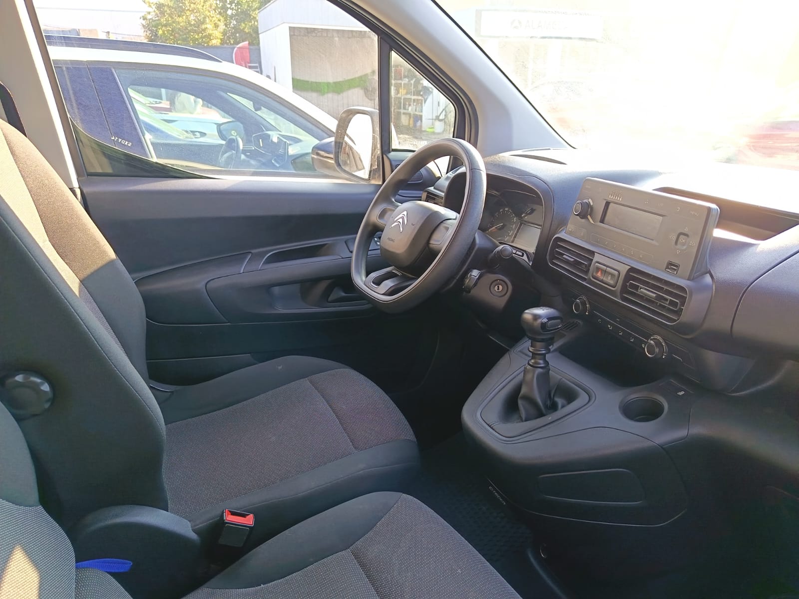 Citroën BERLINGO 1.5 2023 - Imagen 7 de 8
