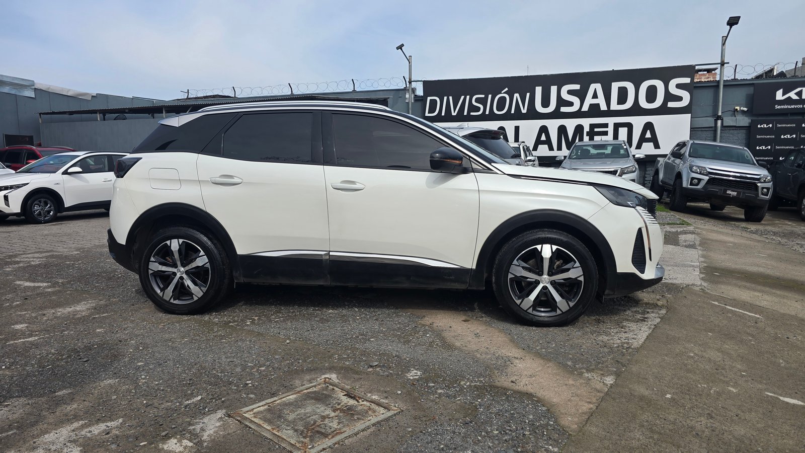 Peugeot 3008 BLUE HDI 1.5 2022 - Imagen 5 de 10