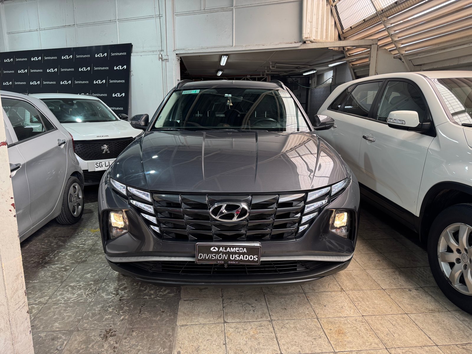 Hyundai TUCSON NX4 2.0 AUT 2023 - Imagen 6 de 9