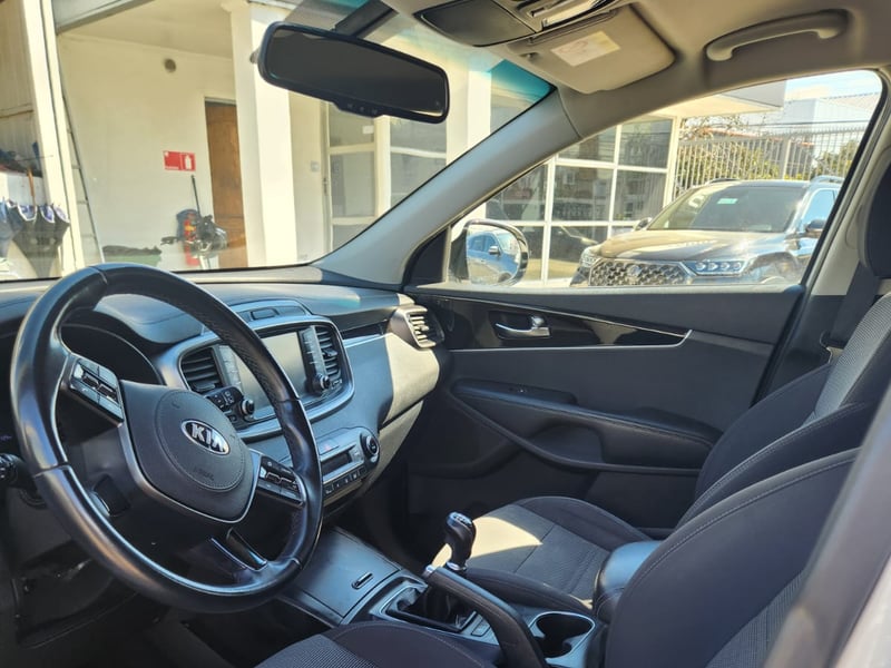 Kia SORENTO EX 2.4 2021 - Imagen 6 de 6