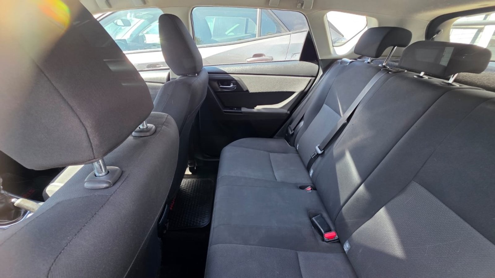 Toyota NEW AURIS LEI 1.6 2017 - Imagen 3 de 7