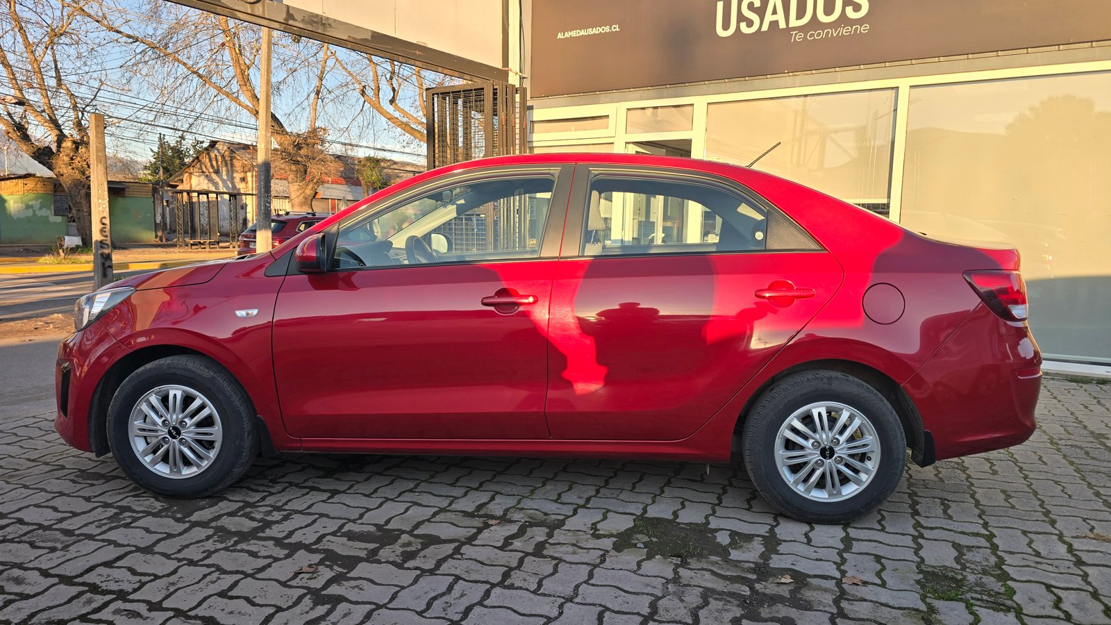 Kia SOLUTO MPI 1.4 2024 - Imagen 9 de 15