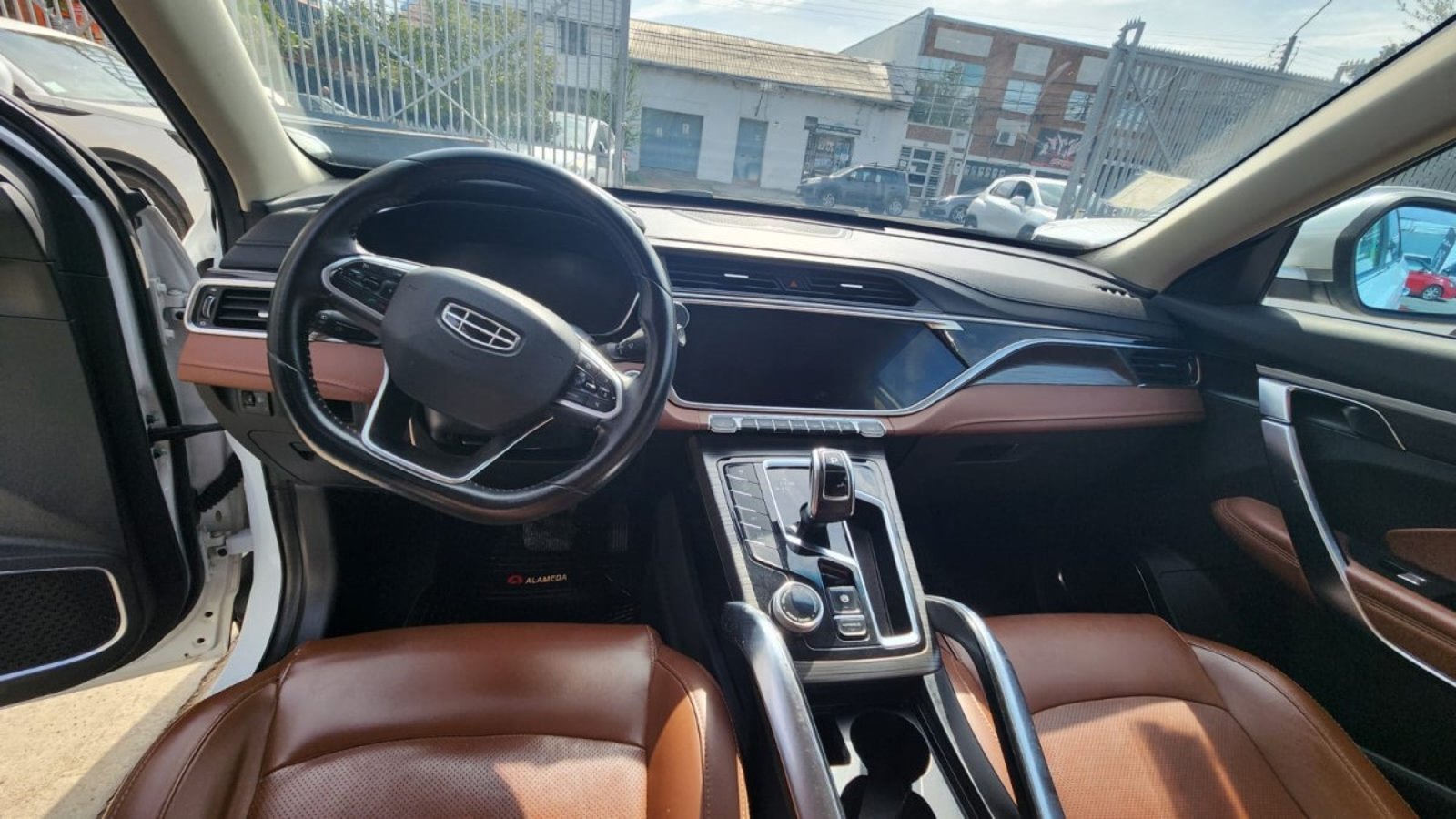 Geely AZKARRA 1.5 AUT 2022 - Imagen 3 de 9