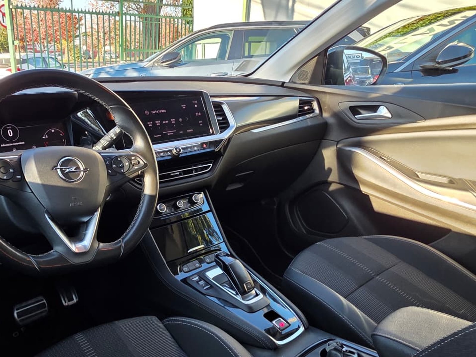 Opel GRANDLAND TD 1.5 AUT 2024 - Foto 4 de 10