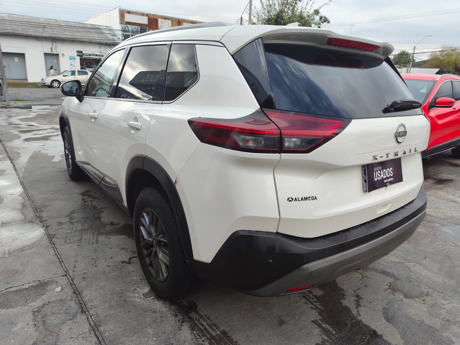Nissan X TRAIL 4X2 7P CVT 2.5 2023 - Imagen 3 de 10