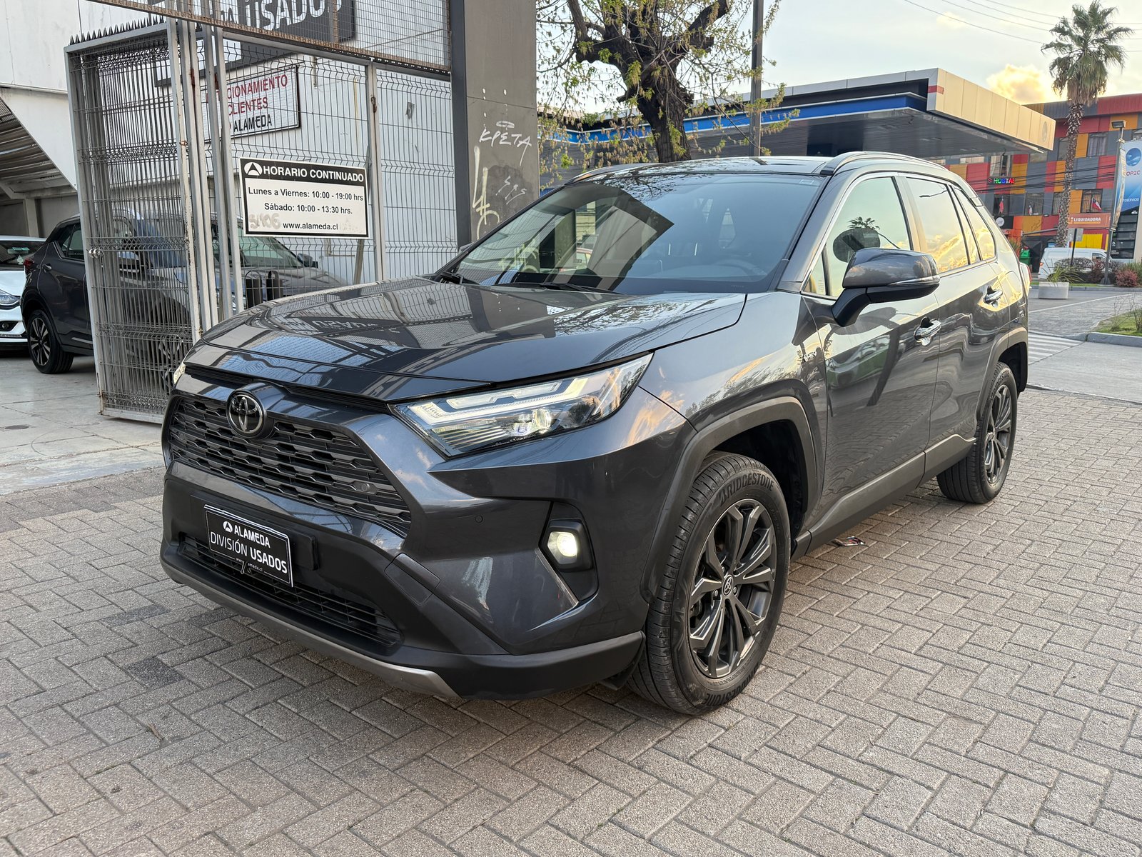 Toyota RAV4 AWD 2.5 AUT 2026 - Foto 2 de 9