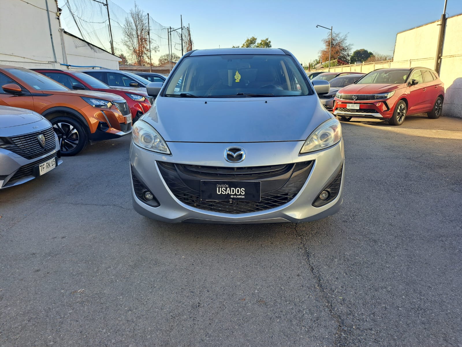 Mazda 5 V 2.0 2018 - Foto 2 de 9