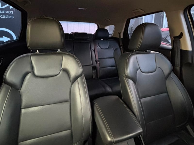 DFSK SUV 560 4X2 1.8 2025 - Imagen 7 de 7