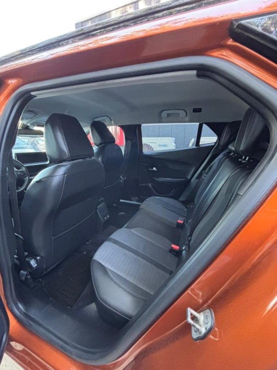 Peugeot 2008 BLUE HDI 130 EAT8 1.5 AUT 2022 - Imagen 5 de 5