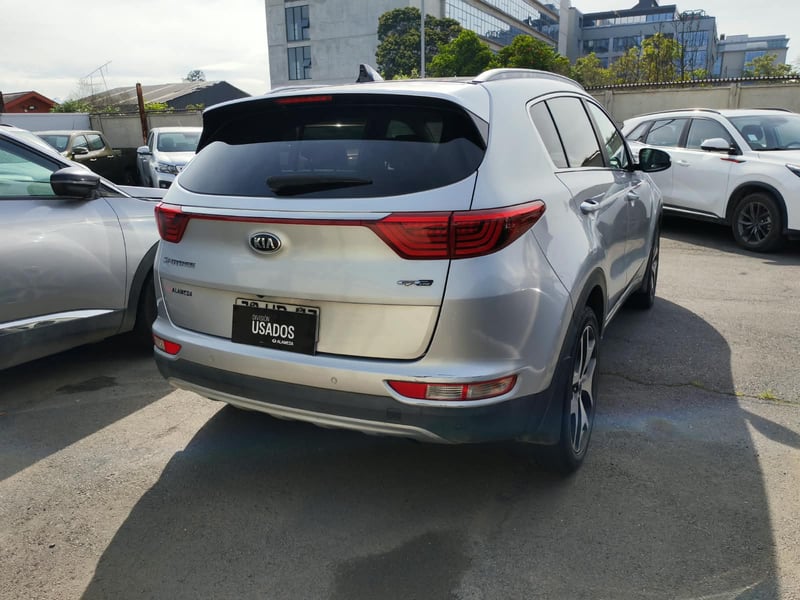 Kia SPORTAGE GTL 2.0 2017 - Imagen 3 de 7