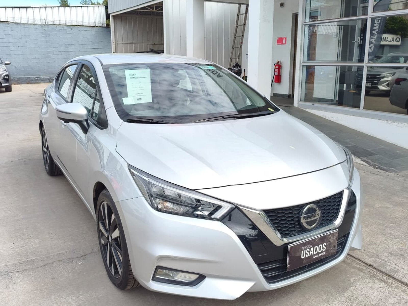Nissan VERSA CVT 1.6 AUT 2023 - Foto 2 de 7