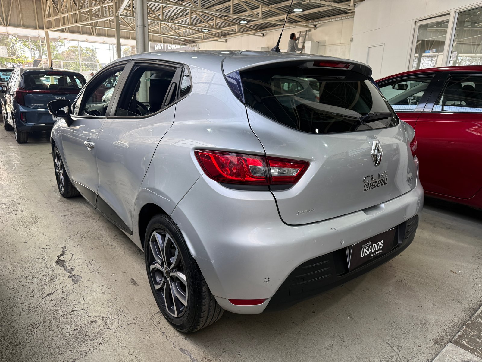 Renault CLIO IV HB 1.2 2019 - Imagen 5 de 8