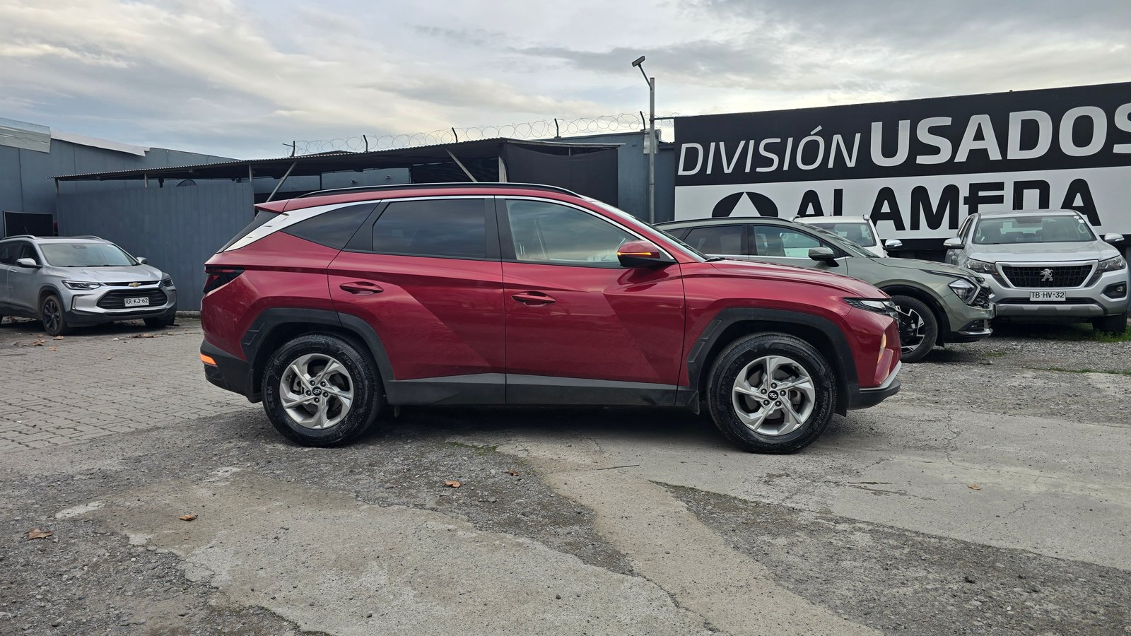 Hyundai TUCSON NX4 MPI 2.0 2023 - Imagen 5 de 9