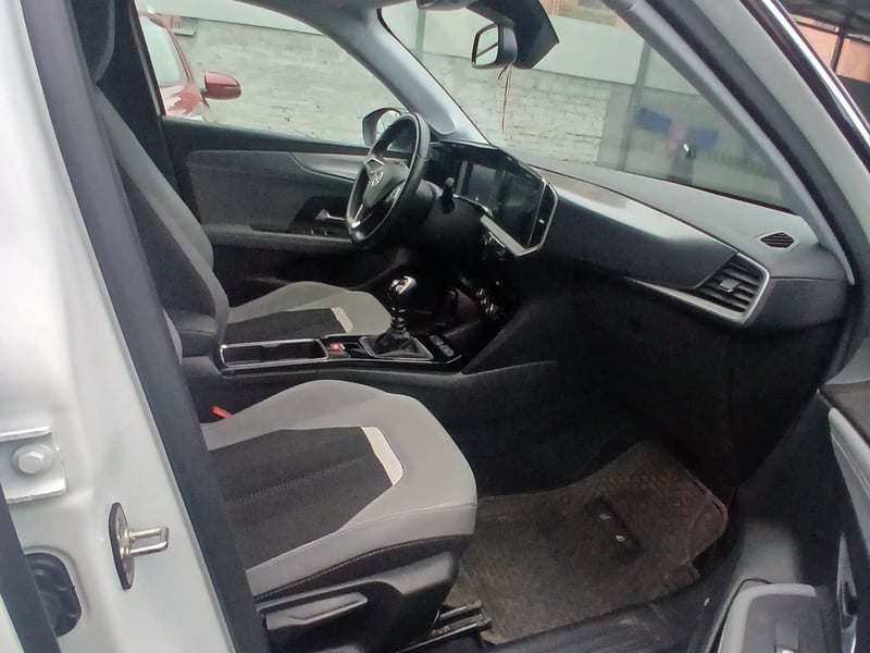 Opel MOKKA 4X2 1.2 2023 - Imagen 3 de 4