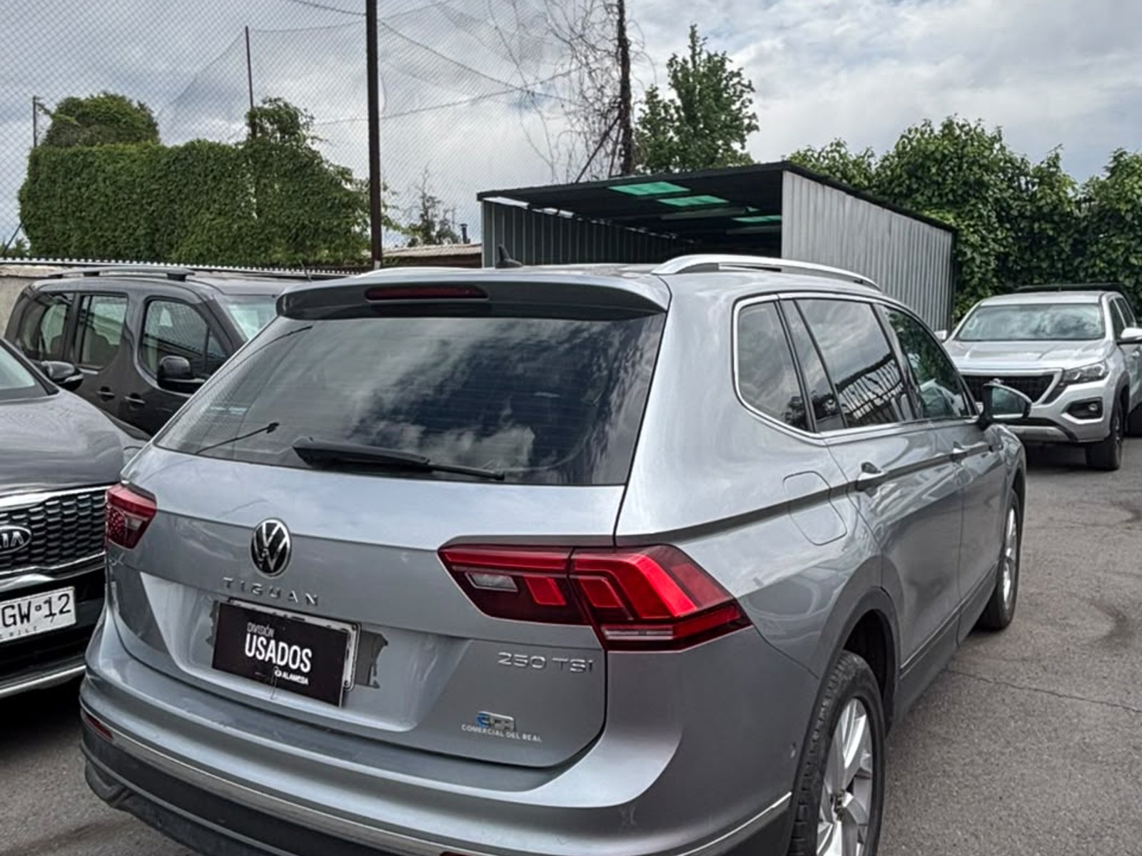 Volkswagen TIGUAN TSI 1.4 AUT 2023 - Foto 3 de 6