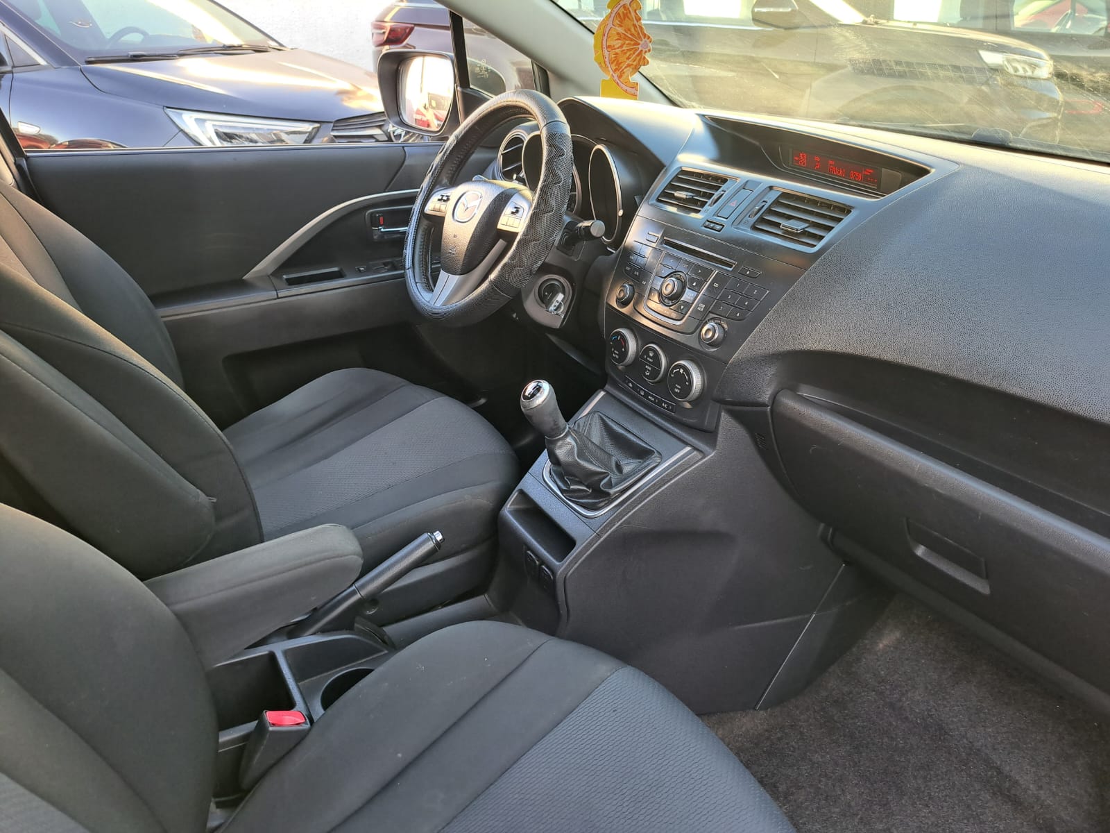 Mazda 5 V 2.0 2018 - Imagen 8 de 9