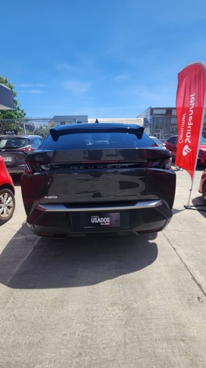 Peugeot 3008 GT 1.2 AUT 2025 - Imagen 4 de 10