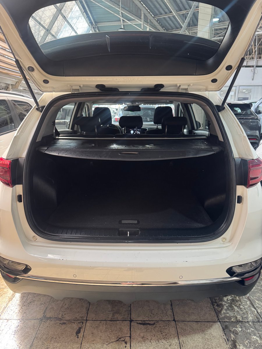 Kia SPORTAGE LX 2.0 2019 - Imagen 7 de 10