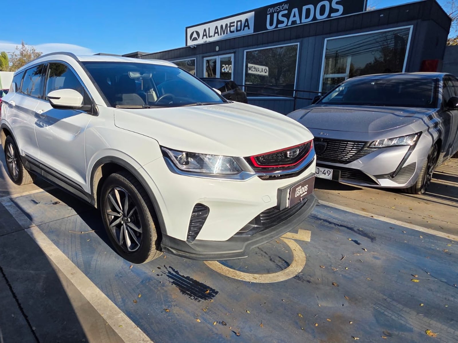 Geely COOLRAY 1.5 AUT 2023 - Foto 2 de 9