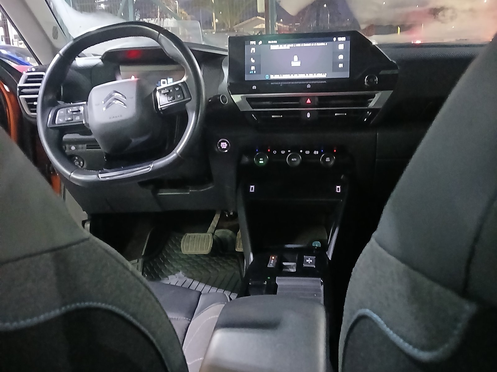 Citroën C4 1.2 AUT 2022 - Foto 5 de 7