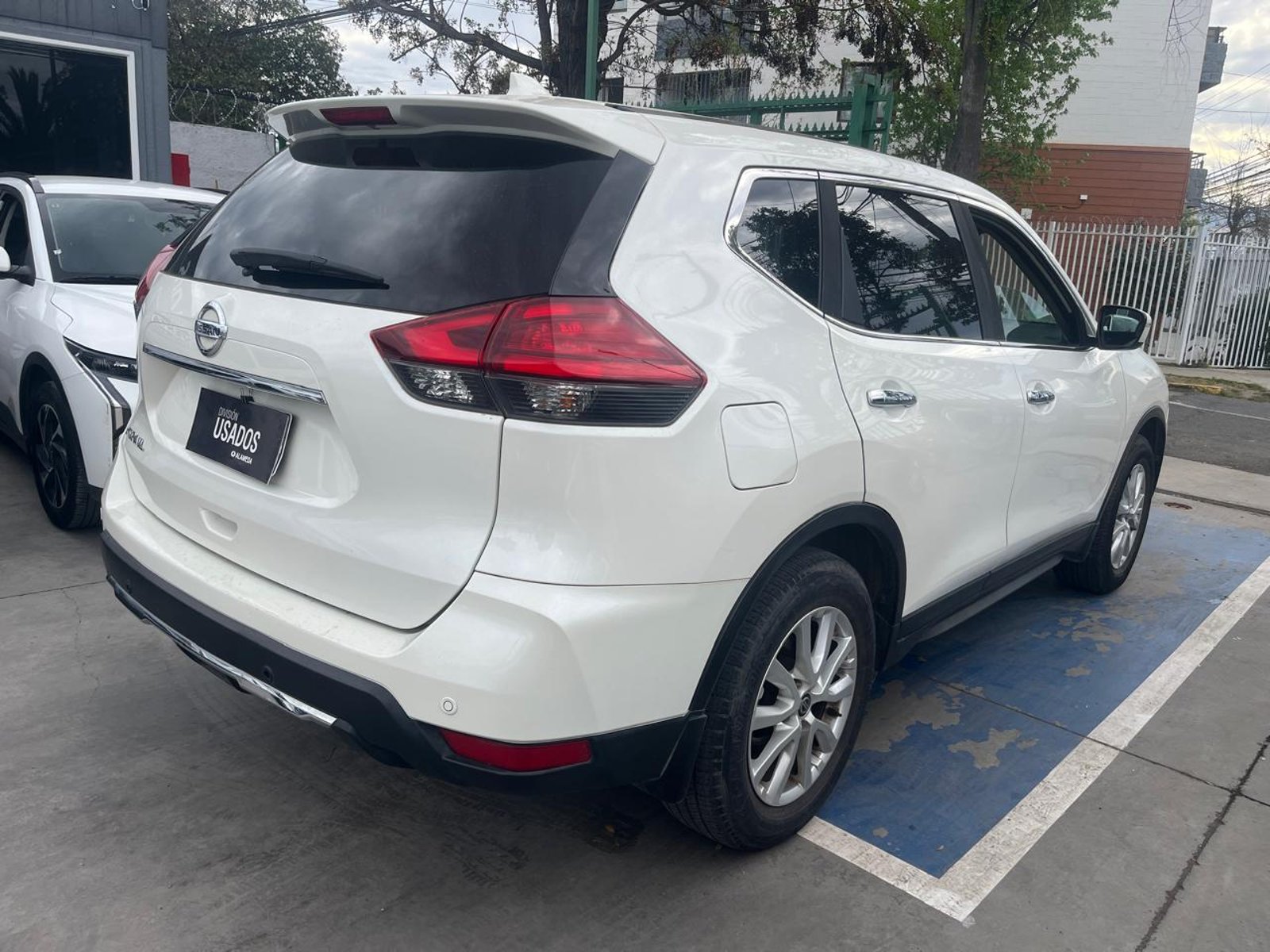 Nissan X TRAIL CVT 2.5 AT 2022 - Foto 3 de 6
