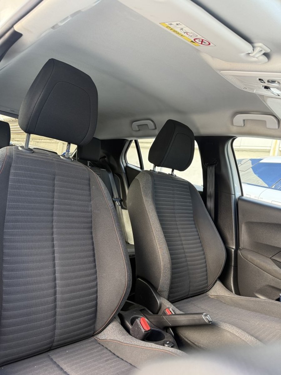 Peugeot 2008 PURETECH 130 4X2 1.2 2024 - Imagen 8 de 9