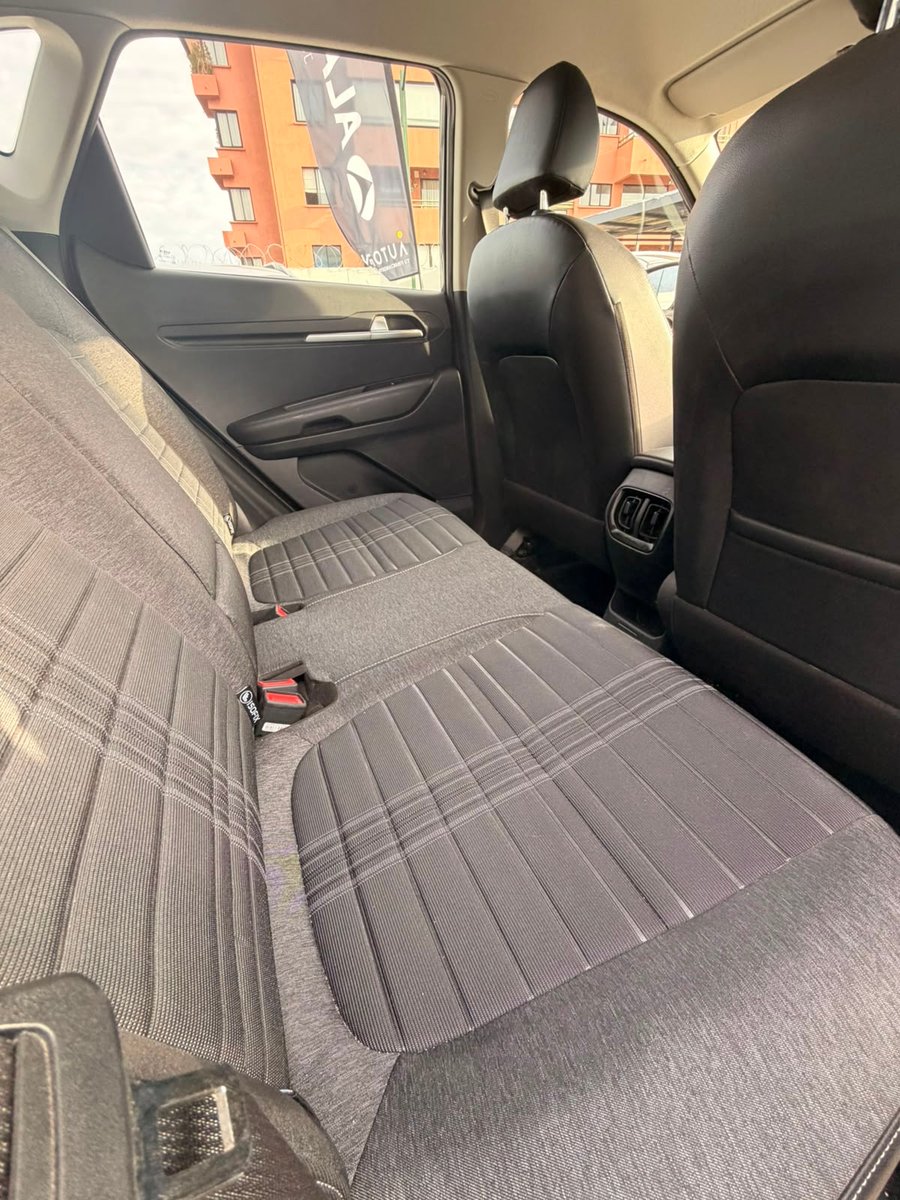 Kia SONET EX 4X2 MT 1.5 2025 - Imagen 4 de 4